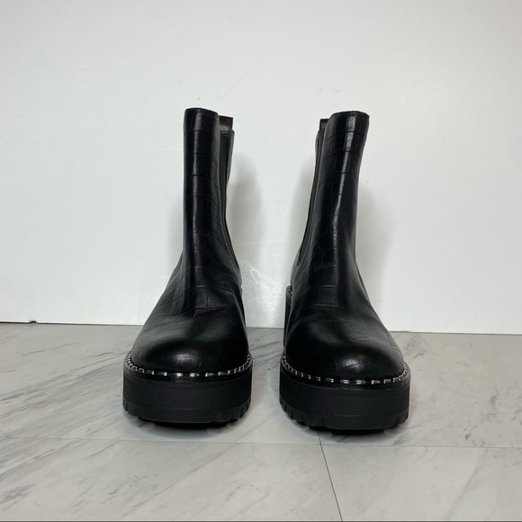 Vince Camuto Madisha Chelsea Boot 